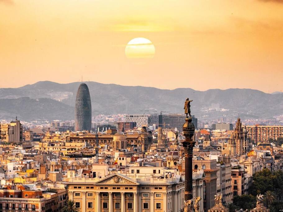 ¡Apartamento En El Centro De Barcelona! Экстерьер фото