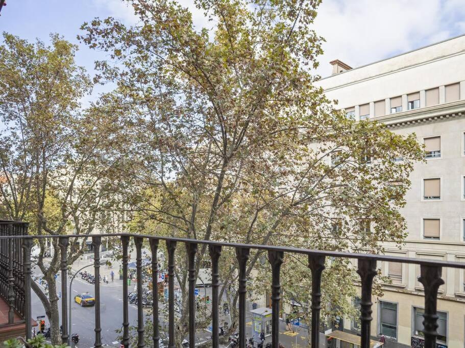 ¡Apartamento En El Centro De Barcelona! Экстерьер фото